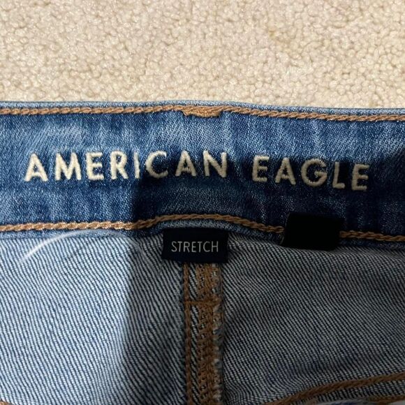 American Eagle Dreamy Drape Stretch Ripped Super High-Waisted Baggy WideLeg Jean - Picture 2 of 4
